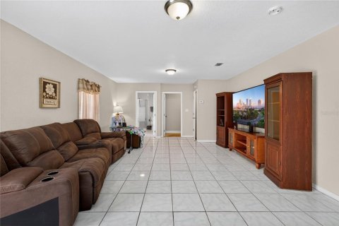 House in Lakeland, Florida 5 bedrooms, 314.94 sq.m. № 1784481 - photo 24