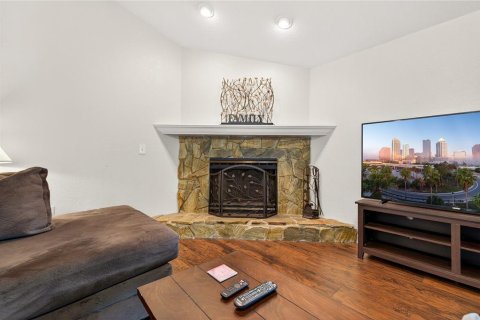 House in Lakeland, Florida 5 bedrooms, 314.94 sq.m. № 1784481 - photo 4