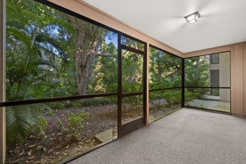 Condo in Sarasota, Florida, 2 bedrooms № 2403705 - photo 26