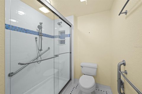 Condo in Sarasota, Florida, 2 bedrooms № 2403705 - photo 24