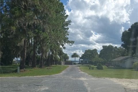 Casa en venta en Ocklawaha, Florida, 4 dormitorios, 102.19 m2 № 1907109 - foto 12