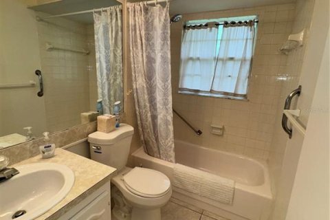 Copropriété à vendre à New Port Richey, Floride: 2 chambres, 91.42 m2 № 1793599 - photo 14