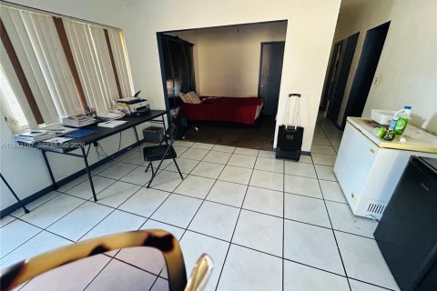 Casa en venta en Fort Lauderdale, Florida, 3 dormitorios, 120.03 m2 № 2000480 - foto 5