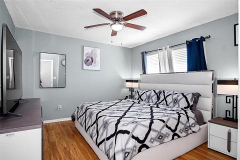 Adosado en venta en Brandon, Florida, 3 dormitorios, 126.72 m2 № 1740977 - foto 15