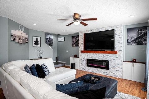 Adosado en venta en Brandon, Florida, 3 dormitorios, 126.72 m2 № 1740977 - foto 13