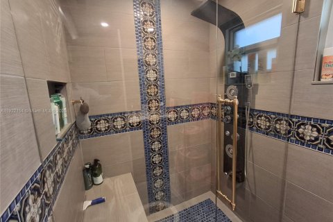 Casa en venta en Dania Beach, Florida, 4 dormitorios, 161.56 m2 № 2034244 - foto 22