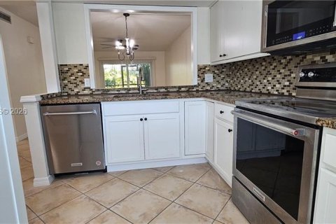 Apartamento en alquiler en Cape Coral, Florida, 2 dormitorios, 88.07 m2 № 2004295 - foto 10