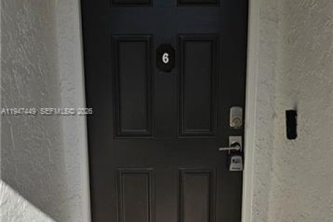 Apartamento en alquiler en Cape Coral, Florida, 2 dormitorios, 88.07 m2 № 2004295 - foto 6