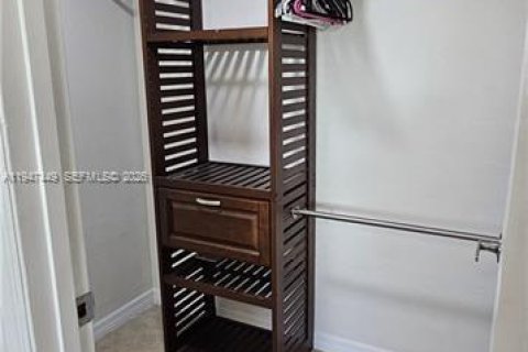 Apartamento en alquiler en Cape Coral, Florida, 2 dormitorios, 88.07 m2 № 2004295 - foto 30