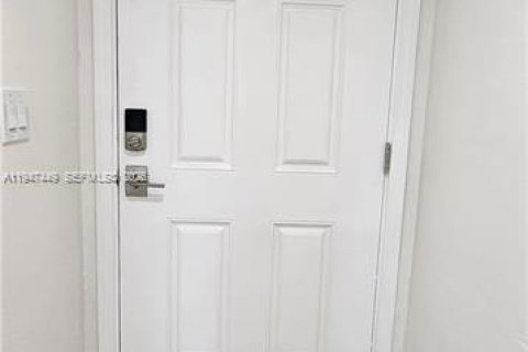 Apartamento en alquiler en Cape Coral, Florida, 2 dormitorios, 88.07 m2 № 2004295 - foto 7