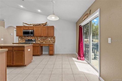 House in Weeki Wachee, Florida 3 bedrooms, 183.39 sq.m. № 1673369 - photo 19