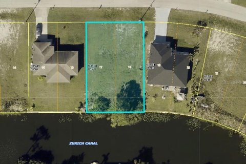 Terreno en venta en Cape Coral, Florida № 1397108 - foto 3
