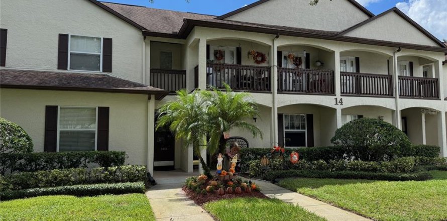 Adosado en Winter Springs, Florida 3 dormitorios, 127.93 m2 № 1911310