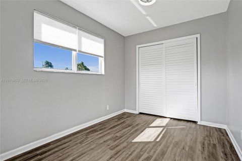 Villa ou maison à vendre à Pompano Beach, Floride: 3 chambres, 130.34 m2 № 2073633 - photo 29