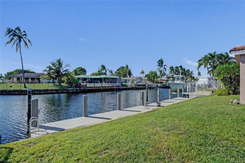 Villa ou maison à vendre à Pompano Beach, Floride: 3 chambres, 130.34 m2 № 2073633 - photo 6