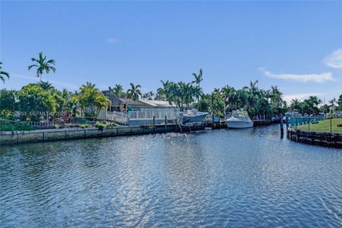 Villa ou maison à vendre à Pompano Beach, Floride: 3 chambres, 130.34 m2 № 2073633 - photo 4