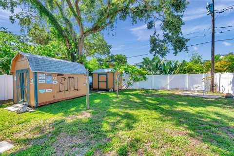 House in Saint Petersburg, Florida 3 bedrooms, 169.64 sq.m. № 1785601 - photo 20