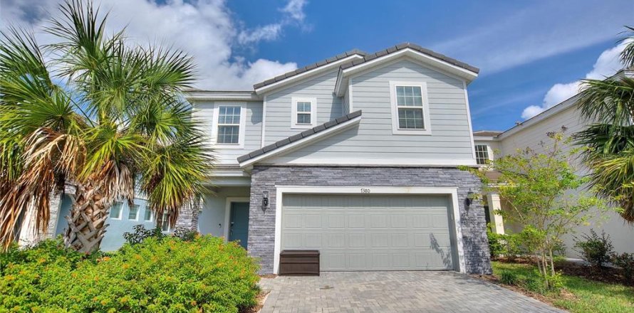 House in Davenport, Florida 7 bedrooms, 295.06 sq.m. № 790896