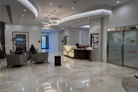 Condominio en venta en Aventura, Florida, 2 dormitorios, 109.9 m2 № 1706986 - foto 22