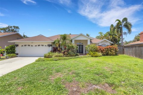 House in Sarasota, Florida 3 bedrooms, 154.68 sq.m. № 2197937