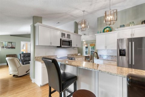 House in Sarasota, Florida 3 bedrooms, 154.68 sq.m. № 2197937 - photo 21