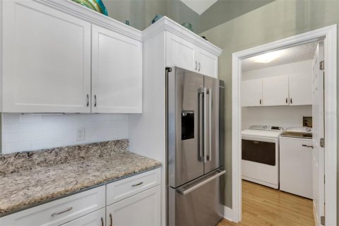 House in Sarasota, Florida 3 bedrooms, 154.68 sq.m. № 2197937 - photo 22