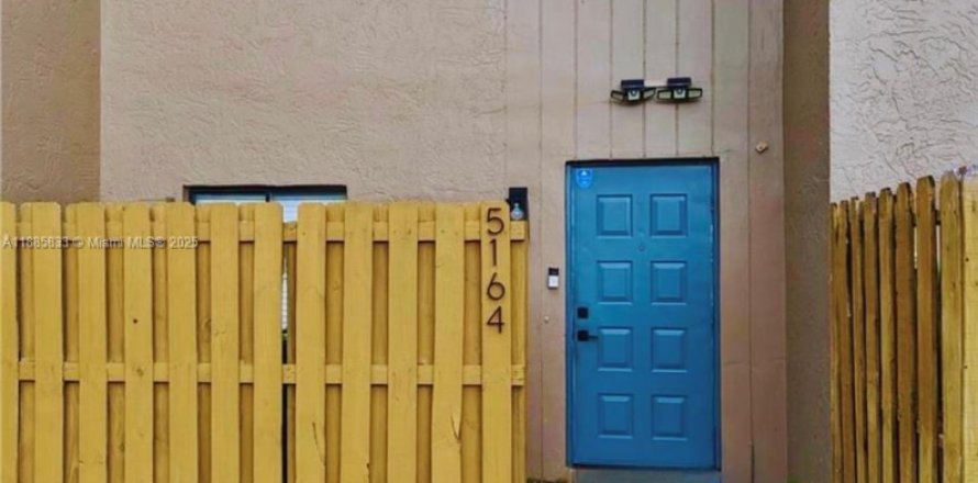 Touwnhouse à Davie, Floride 2 chambres, 112.97 m2 № 1942362