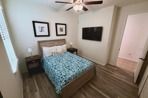 Villa ou maison à vendre à Kissimmee, Floride: 4 chambres, 202.16 m2 № 2416812 - photo 10