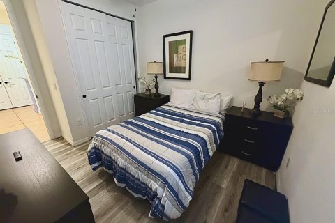 Villa ou maison à vendre à Kissimmee, Floride: 4 chambres, 202.16 m2 № 2416812 - photo 13