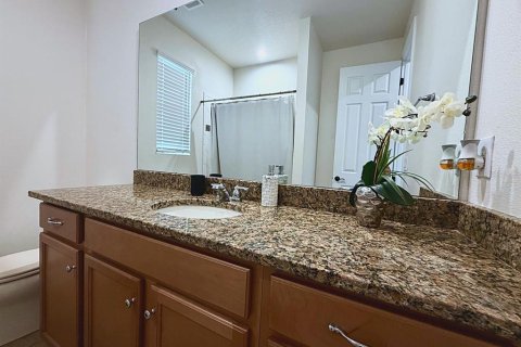 Villa ou maison à vendre à Kissimmee, Floride: 4 chambres, 202.16 m2 № 2416812 - photo 8