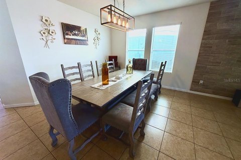 Villa ou maison à vendre à Kissimmee, Floride: 4 chambres, 202.16 m2 № 2416812 - photo 16