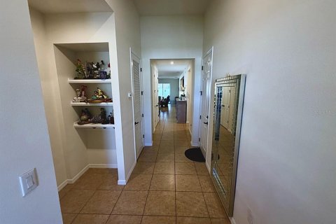 Villa ou maison à vendre à Kissimmee, Floride: 4 chambres, 202.16 m2 № 2416812 - photo 4