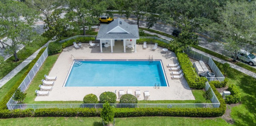 Villa ou maison à Jupiter, Floride 5 chambres, 251.21 m2 № 1188595