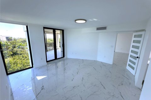 Condo in Marathon, Florida, 3 bedrooms № 1983575 - photo 15