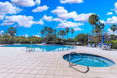 Condo in Marathon, Florida, 3 bedrooms № 1983575 - photo 26