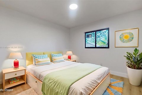 Casa en venta en Miami, Florida, 3 dormitorios, 143.72 m2 № 1872153 - foto 16