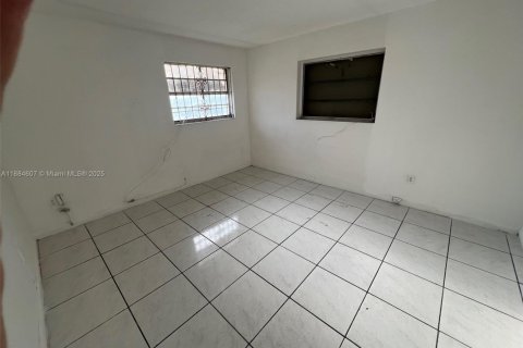 Apartamento en alquiler en Hialeah, Florida, 2 dormitorios, 78.97 m2 № 1979033 - foto 5