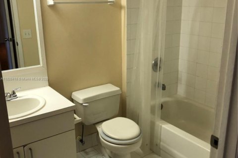 Copropriété à vendre à Hollywood, Floride: 2 chambres, 76.18 m2 № 1957700 - photo 14