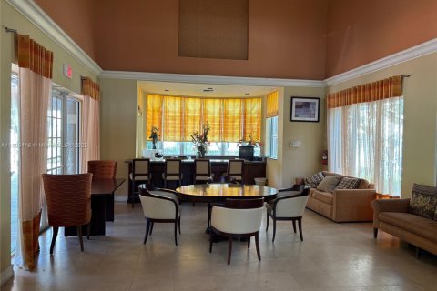 Copropriété à vendre à Hollywood, Floride: 2 chambres, 76.18 m2 № 1957700 - photo 19