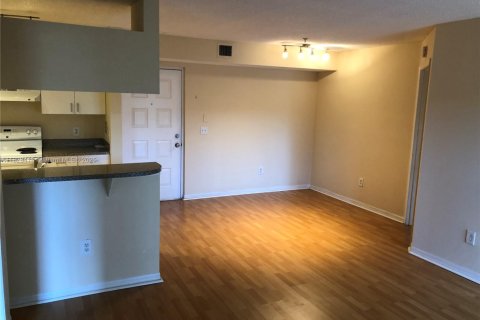 Copropriété à vendre à Hollywood, Floride: 2 chambres, 76.18 m2 № 1957700 - photo 5