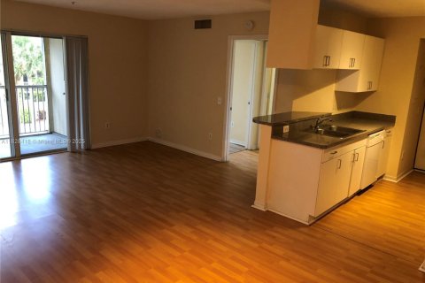 Copropriété à vendre à Hollywood, Floride: 2 chambres, 76.18 m2 № 1957700 - photo 9