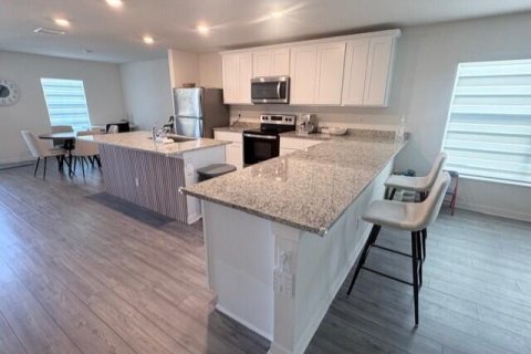 House in St. Lucie, Florida 3 bedrooms, 157.56 sq.m. № 2175727 - photo 7