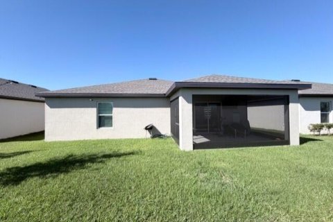 House in St. Lucie, Florida 3 bedrooms, 157.56 sq.m. № 2175727 - photo 25