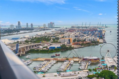 Кондоминиум с 1 спальней в Майами, Флорида № 2020398