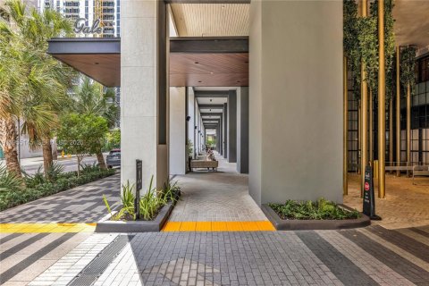 Снять в аренду кондоминиум в Майами, Флорида 1 спальня, 50.17м2, № 2020398 - фото 24