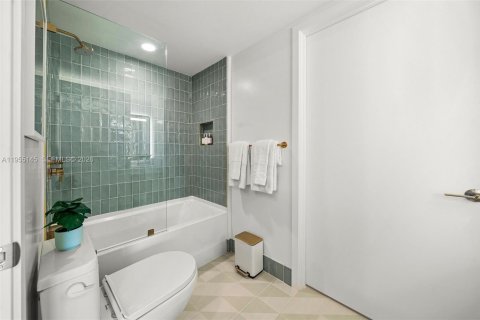 Снять в аренду кондоминиум в Майами, Флорида 1 спальня, 50.17м2, № 2020398 - фото 8