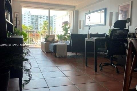 Condo à North Miami Beach, Floride, 1 chambre  № 2402665