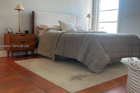 Copropriété à louer à North Miami Beach, Floride: 1 chambre, 66.15 m2 № 2402665 - photo 2