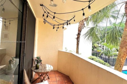 Condo in Plantation, Florida, 2 bedrooms № 2081559 - photo 28