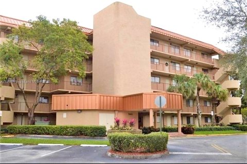 Condominio en Plantation, Florida, 2 dormitorios № 2081559